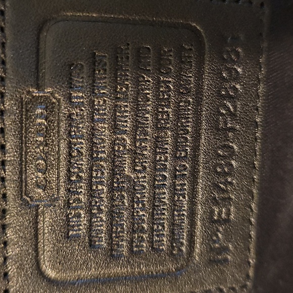 COACH SIGNATURE HADLEY DUFFLE BAG IN BLACK AND GREY - Picture 8 of 16